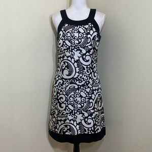 Nwt White House Black Market || Woman’s % 100 Black and white dress size 6